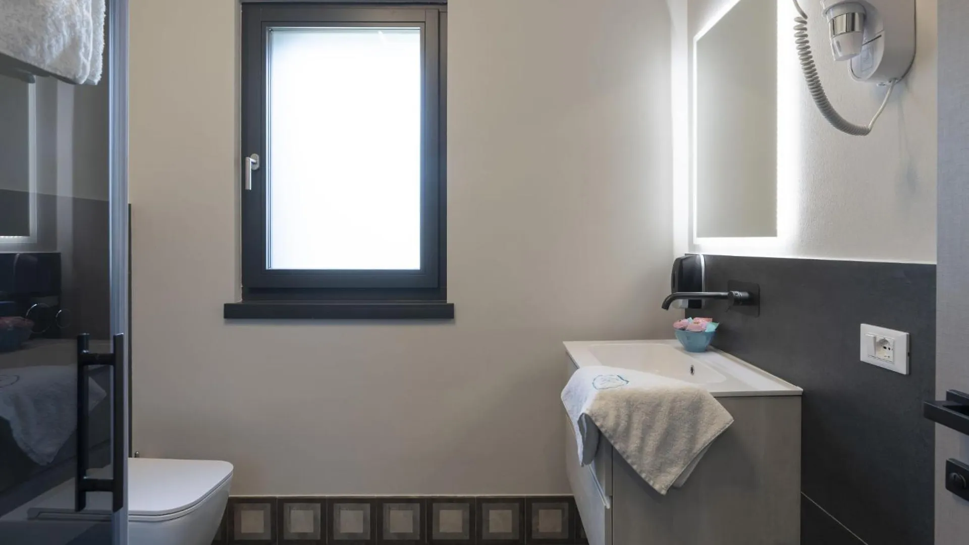Apartment Rossese By Interhome Imperia 0*,